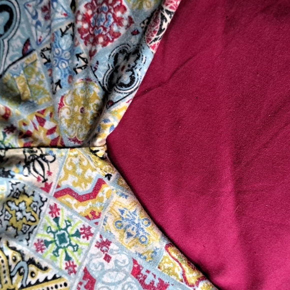 LuLaRoe TC leggings - Picture 2 of 3